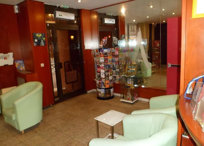 Hotel De Paris Opera